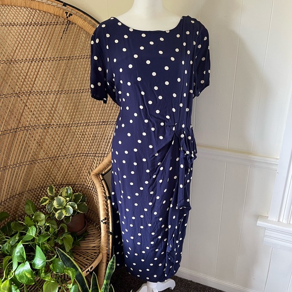 ASOS Dresses & Skirts - classy asos dress 🌚